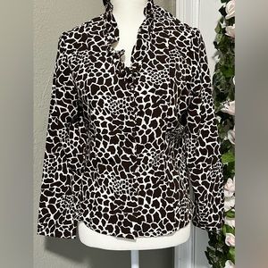 🌷Covington animal print blouse